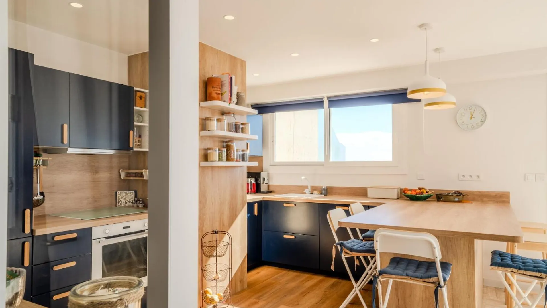 Appartement Avec Terrasse Et Vue Mer Cannes France