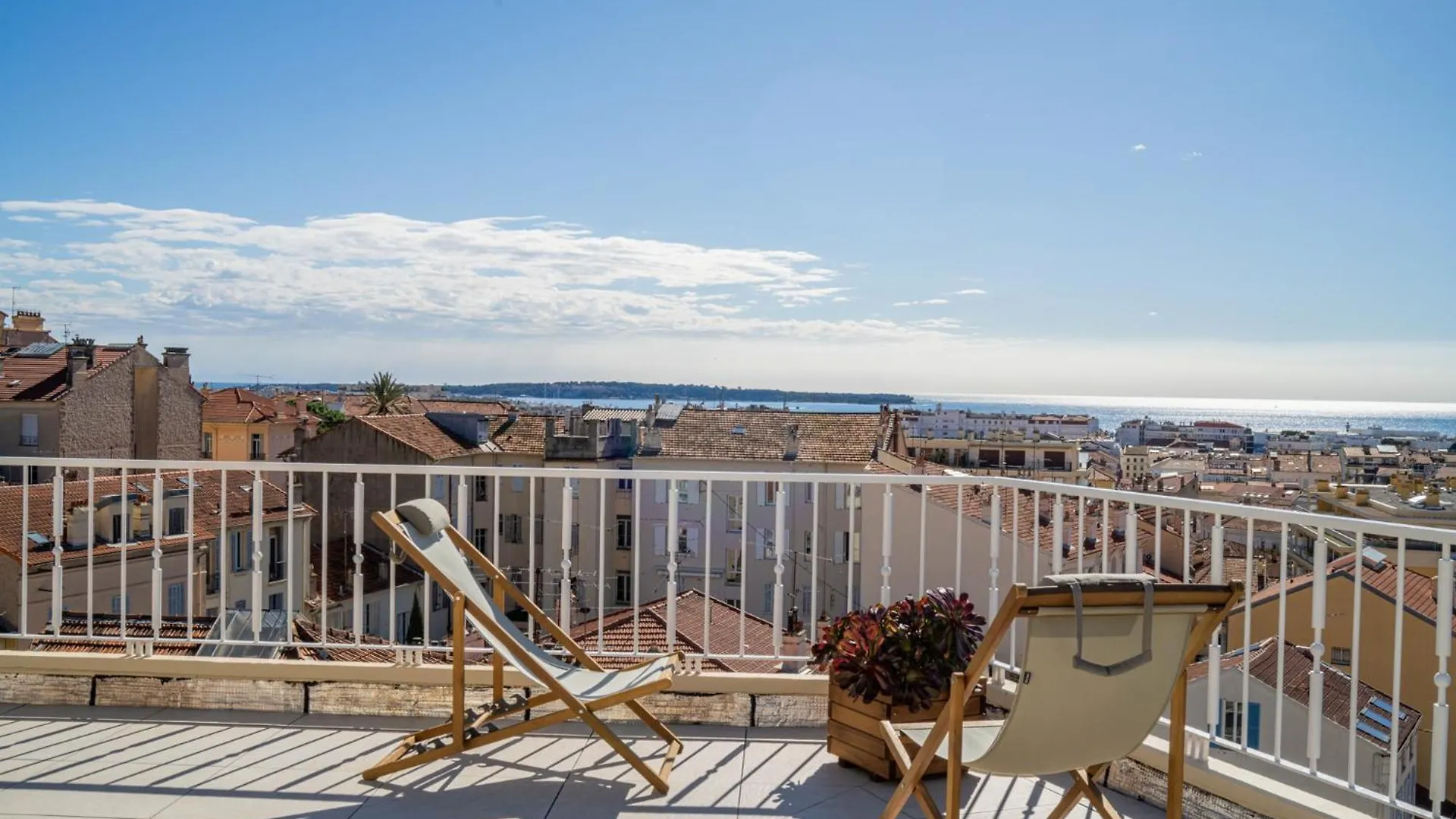 Appartement Avec Terrasse Et Vue Mer Cannes Apartment