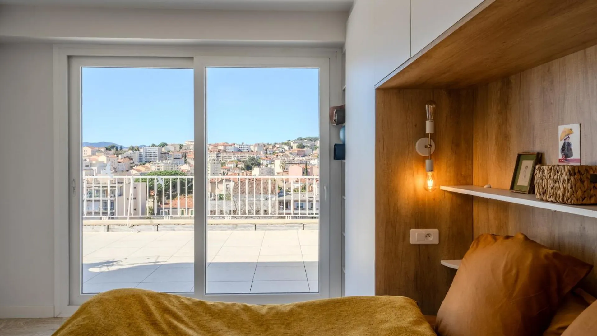 公寓 Appartement Avec Terrasse Et Vue Mer 戛纳